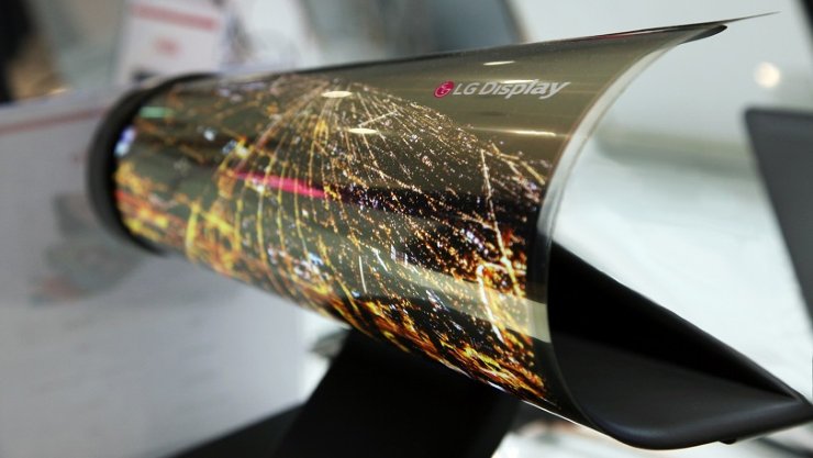 JesferTech's tweet image. This is incredible – a full HD screen which you can roll up! #WowTechWednesday ow.ly/WGS3N