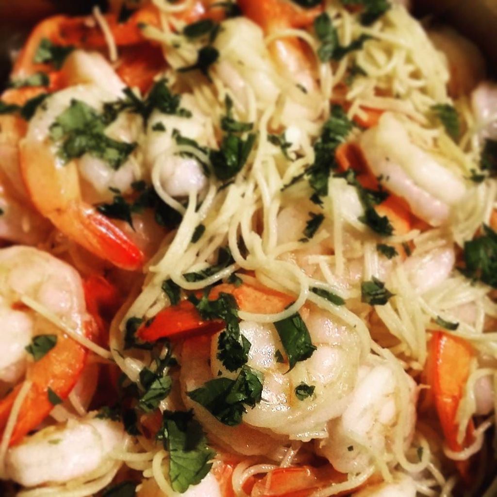 RepurposedKate's tweet photo. Thanks for dinner!
#nomnom #dlish #yummy #shrimpscampi #rooster https://t.co/21JsmOV8Rh https://t.co/IOPwIzFi9N