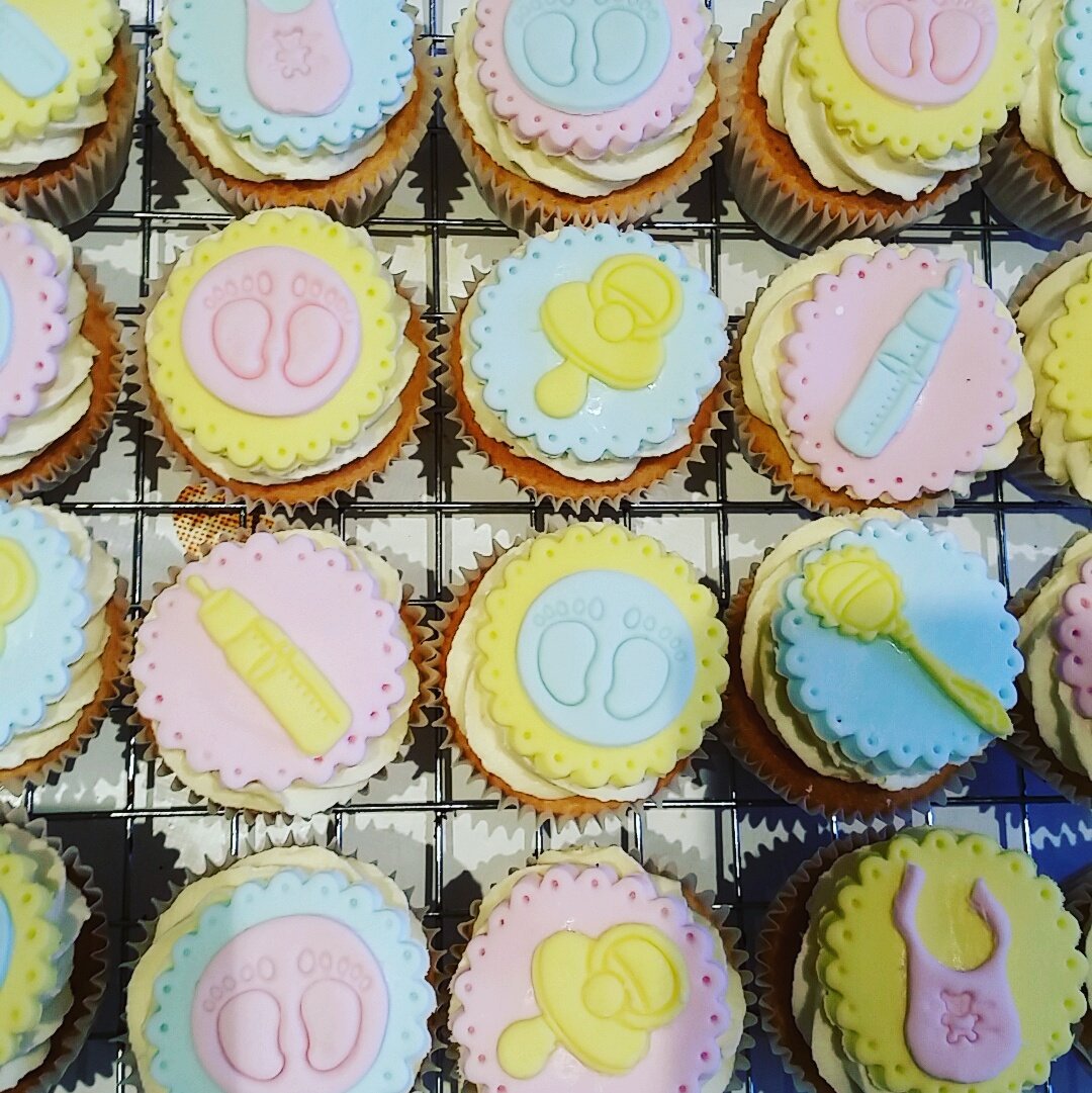 cupcakelinda05's tweet photo. #cupcakes #vanillasponge #babyshower #baby #babyblue #babypink #handmadetopper #cute #sweet #facebooklindascupcakes https://t.co/QHZKZGe3tp