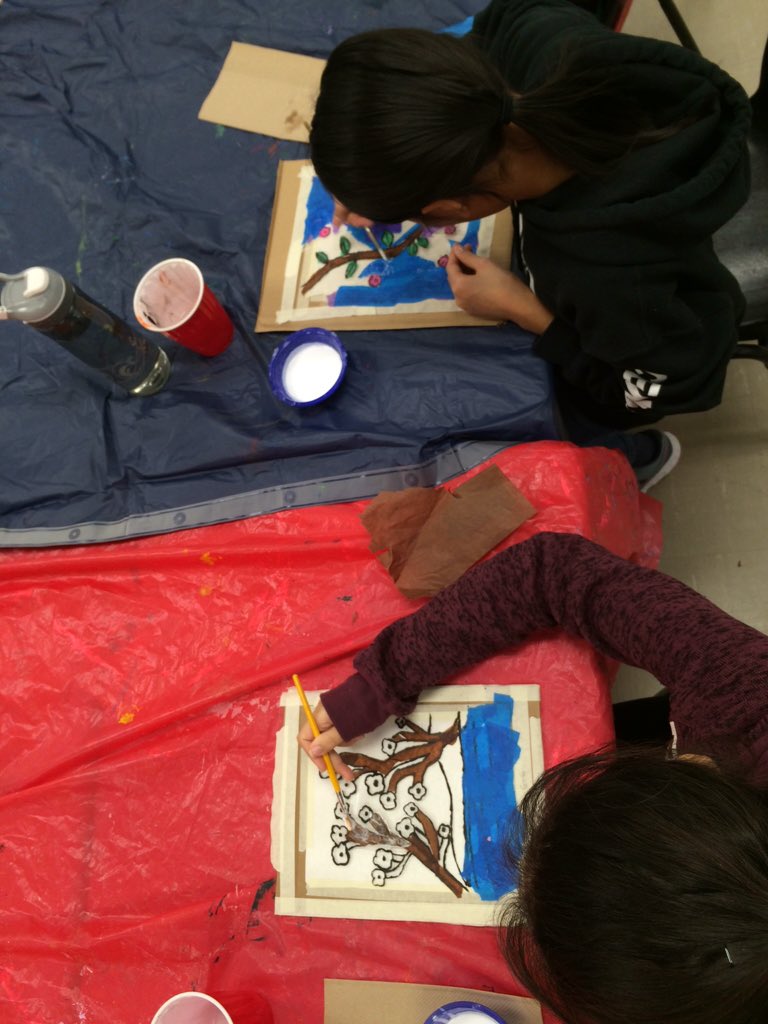 CSPS_VisualArts's tweet photo. Grade 6-Art Nouveau inspired "Stained Glass" 😜 #art class @CentennialSrPS #create #creatorsmake #makerscreate https://t.co/2lTuIWTz8X