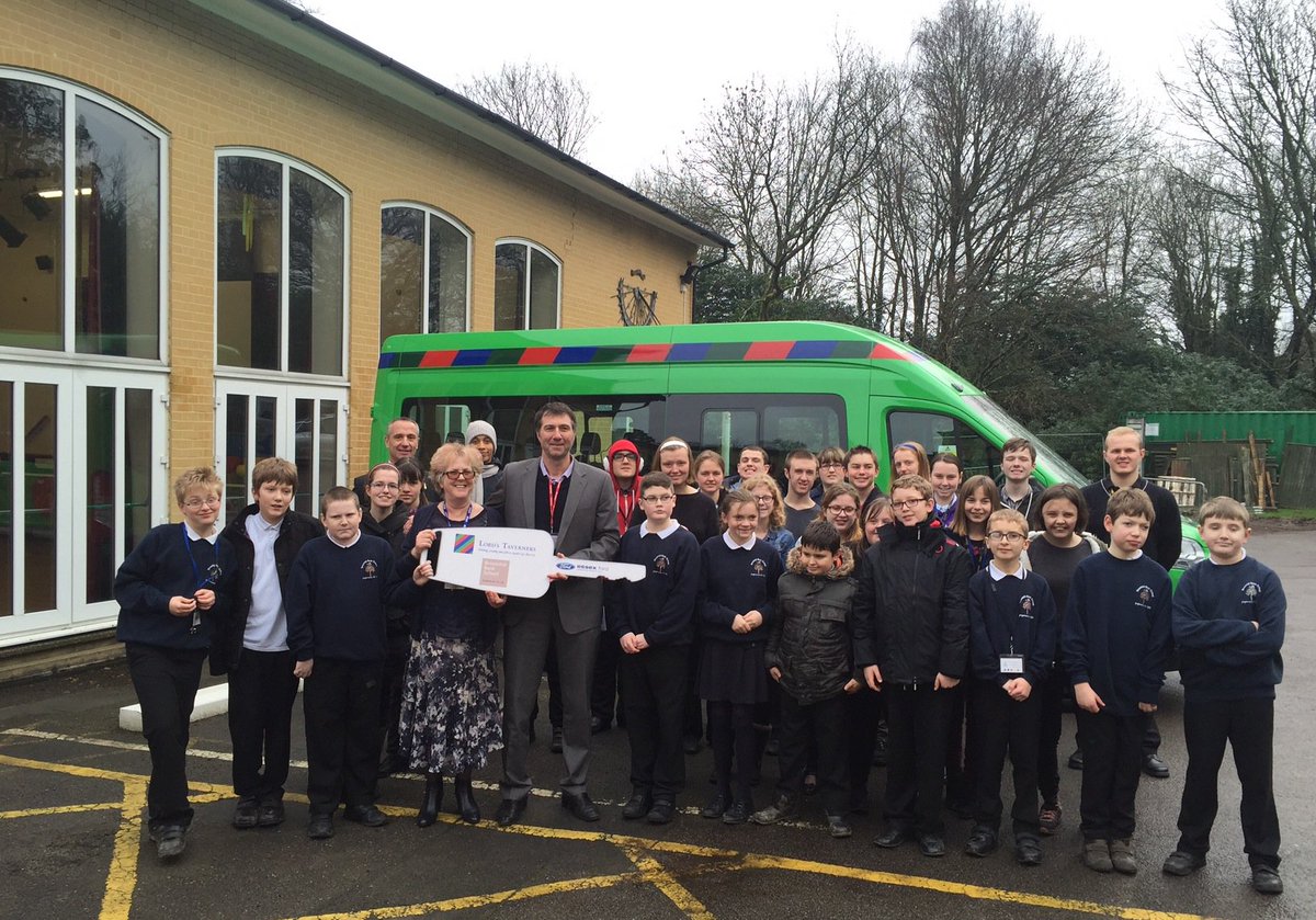 Capitalize tweet media