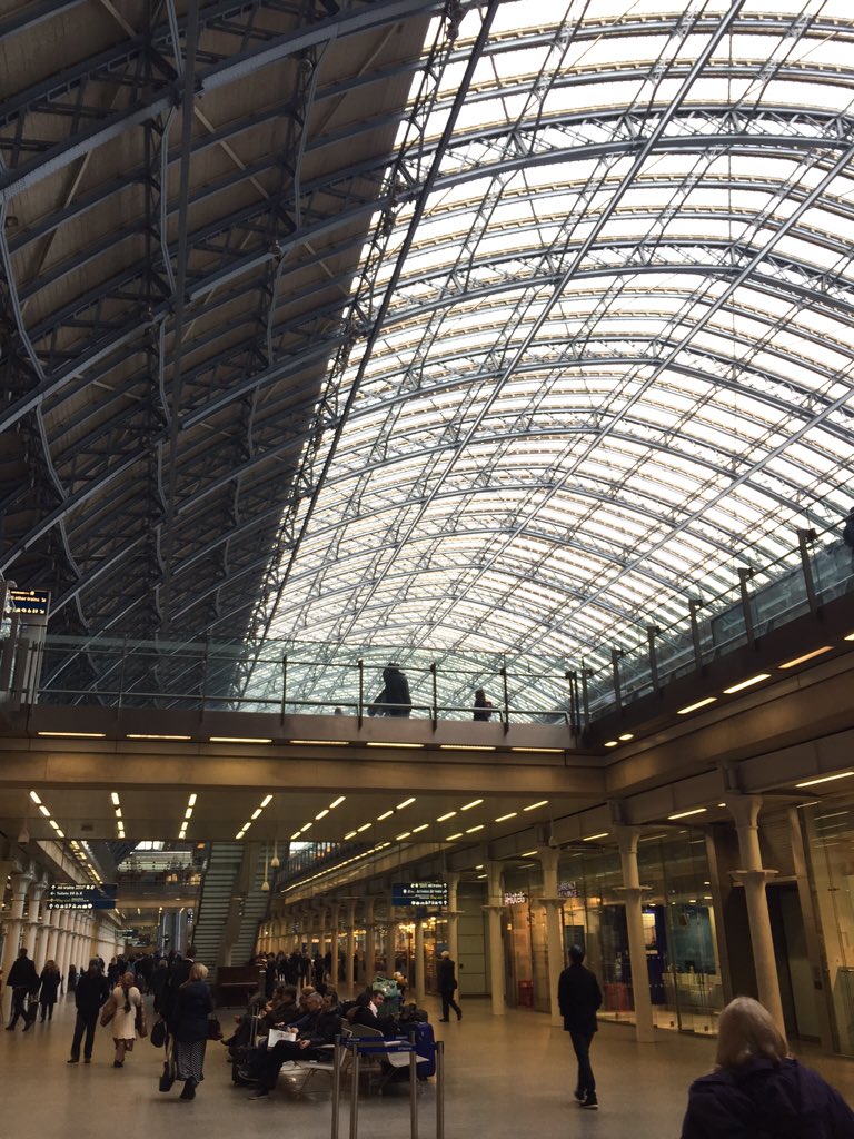 rupindernagra's tweet image. Perhaps I should take the train to Paris??? Would you miss me tonight @MadEdTheatre #justkidding #actorstuff