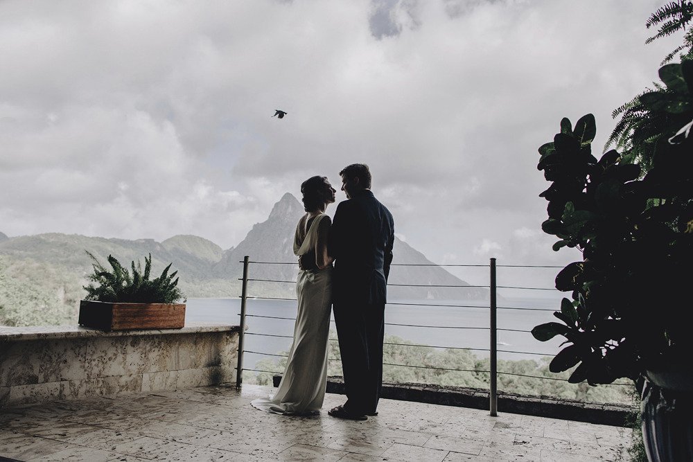 Minimalism meets luxury in this stunning St. Lucia #elopement from <a href="/mattylien/">Matt Lien</a> → buff.ly/1Sy8kCW