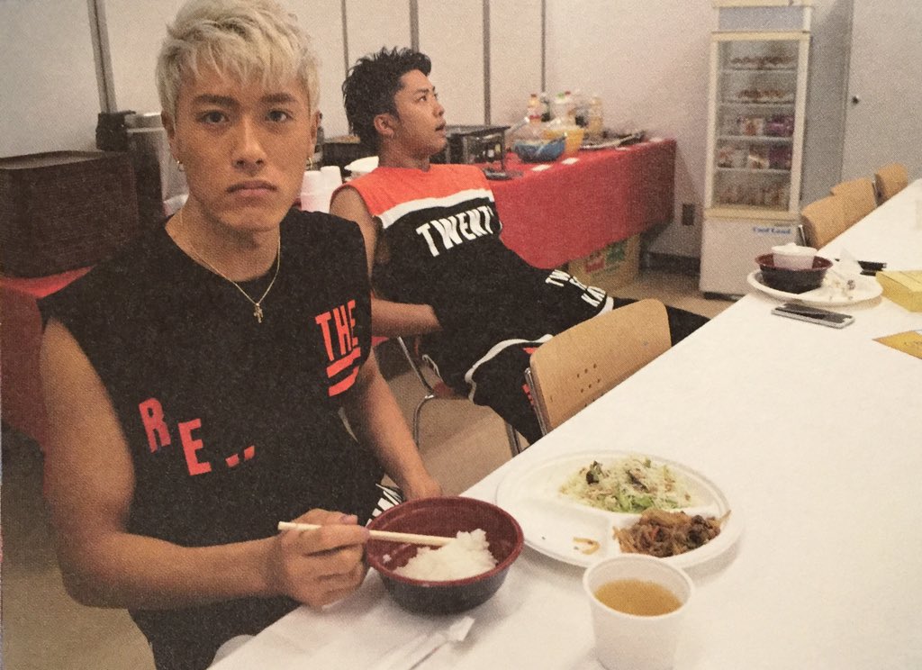 gunboy_3jsb_n's tweet photo. ゆうぴHappy Birthday!!!🎂🎉

え！まって！何歳！？
わかんないけどとりまおめでとう！！！！！

LIVEぜっっっったい当てて行くから！！！
ミッフィーの事高橋順子ってゆった
天然ゆうぴ大好きﾀﾞｧｧｧｧｱｱｱｱｱ https://t.co/6Y5mcndQm2