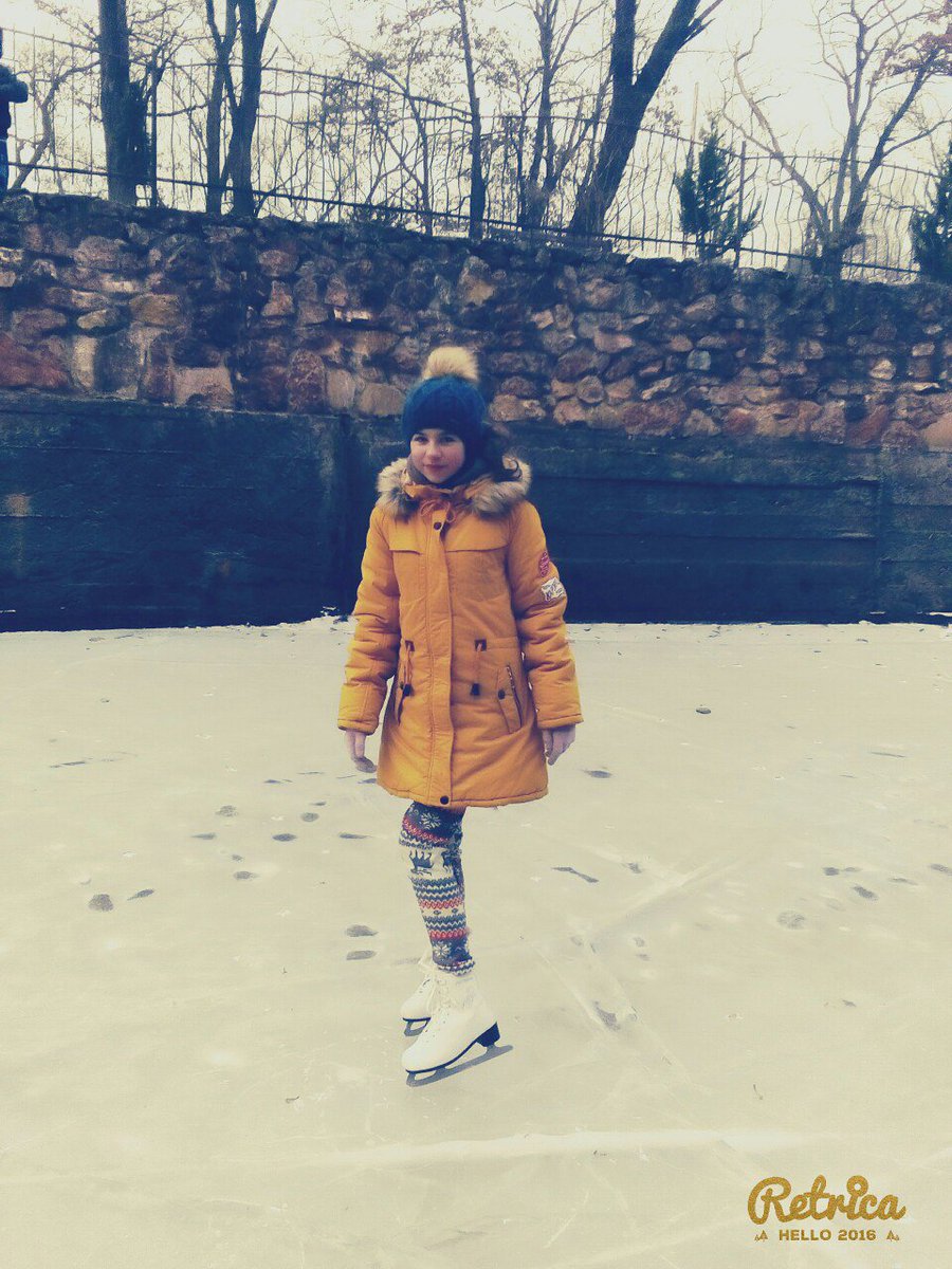 Dan11Selena's tweet photo. Оу уже кто то катается ....) https://t.co/E9i9wCl1Et