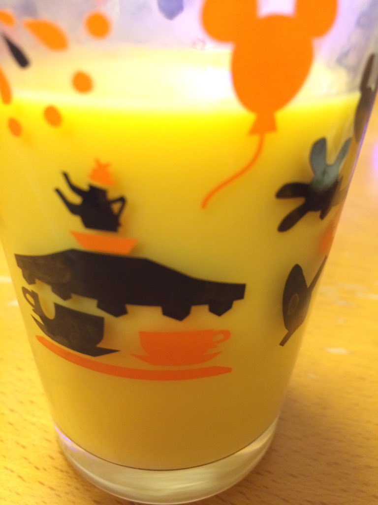 Mickey_M415904's tweet photo. 昨日マンゴードリンク飲めなかったから家でマンゴードリンク https://t.co/udqjgM1ueG