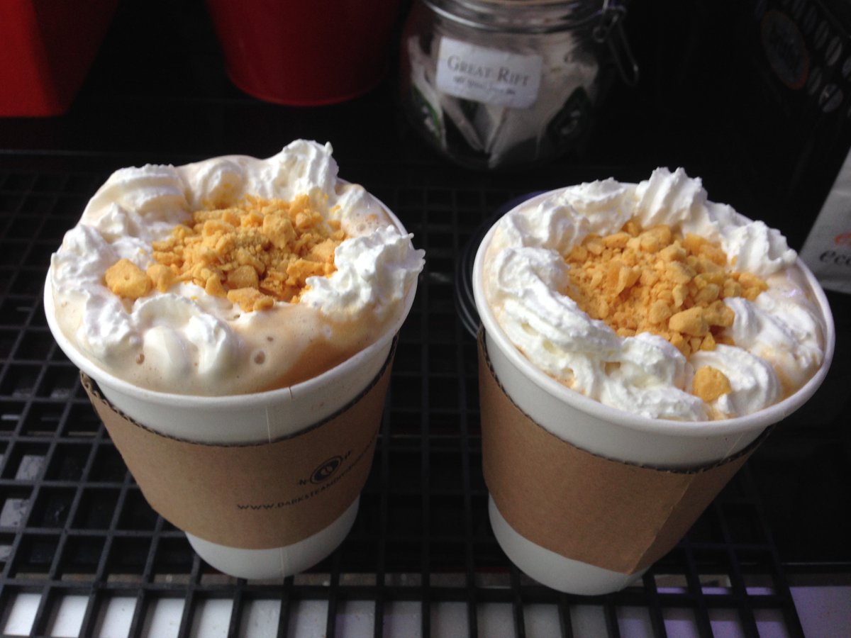 MJLoveDental's tweet photo. @brianmoore1 a toffee nut latte is in front of us @TheDetailDD @TheSolutionDD this cold morning from @DSDMobileBrew https://t.co/2lyJBeHk0o
