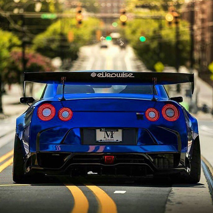 ulticarpassion tweet picture