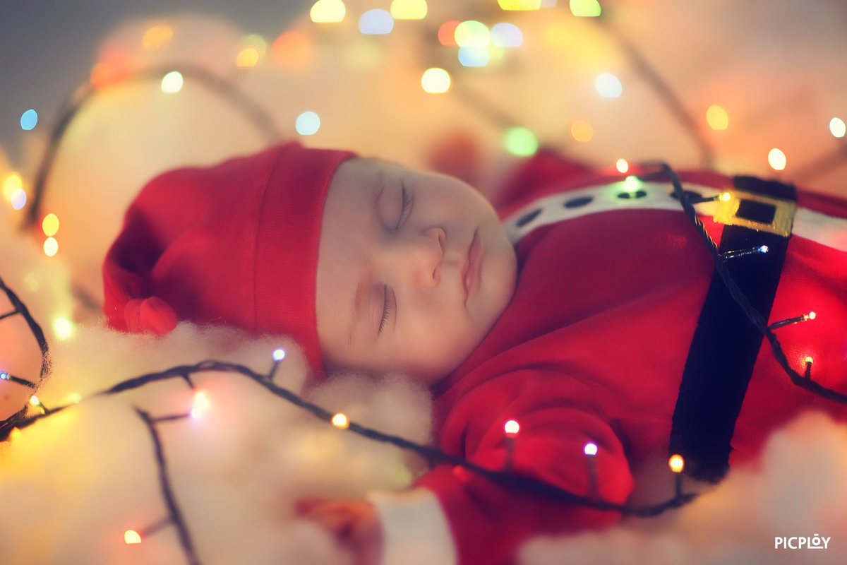 PicPloy's tweet photo. Take a nap #Santa, You deserve It.
#PicPloy #Photography #LebanesePhotographer #Christmas #BabyPhotography #Lebanon https://t.co/3r2iRolGiZ