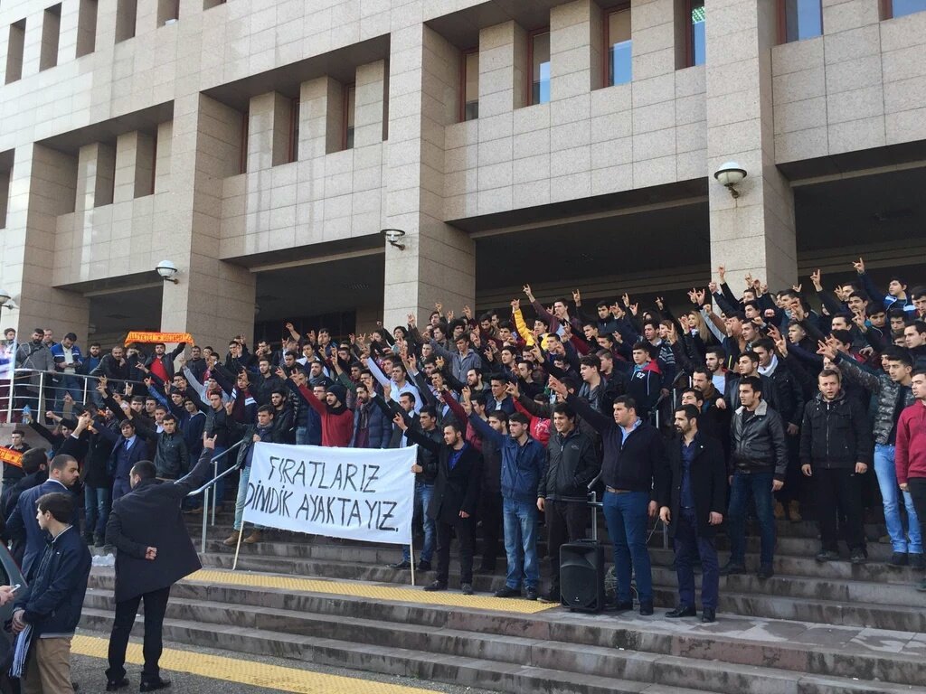 Fıratlarız Dimdik Ayaktayız..