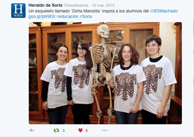iesmachado's tweet photo. Así fue nuestro mes #Abril2015 con #LegoAM y #Antropoesqueleto Recordando los #Tuits2015 https://t.co/8xTdBziIAP