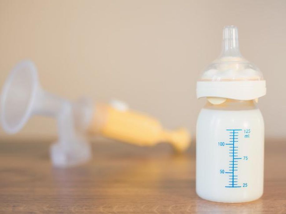 Tips Cara Membersihkan Botol Susu Bayi Dengan Benar - AnekaNews.net