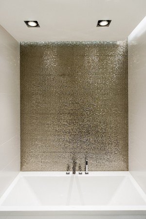 _EclecticHome's tweet image. Up the glitz &amp;amp; glam in your bathroom with our top tips, plenty of inspiration: buff.ly/1OzwFGL #homedecor