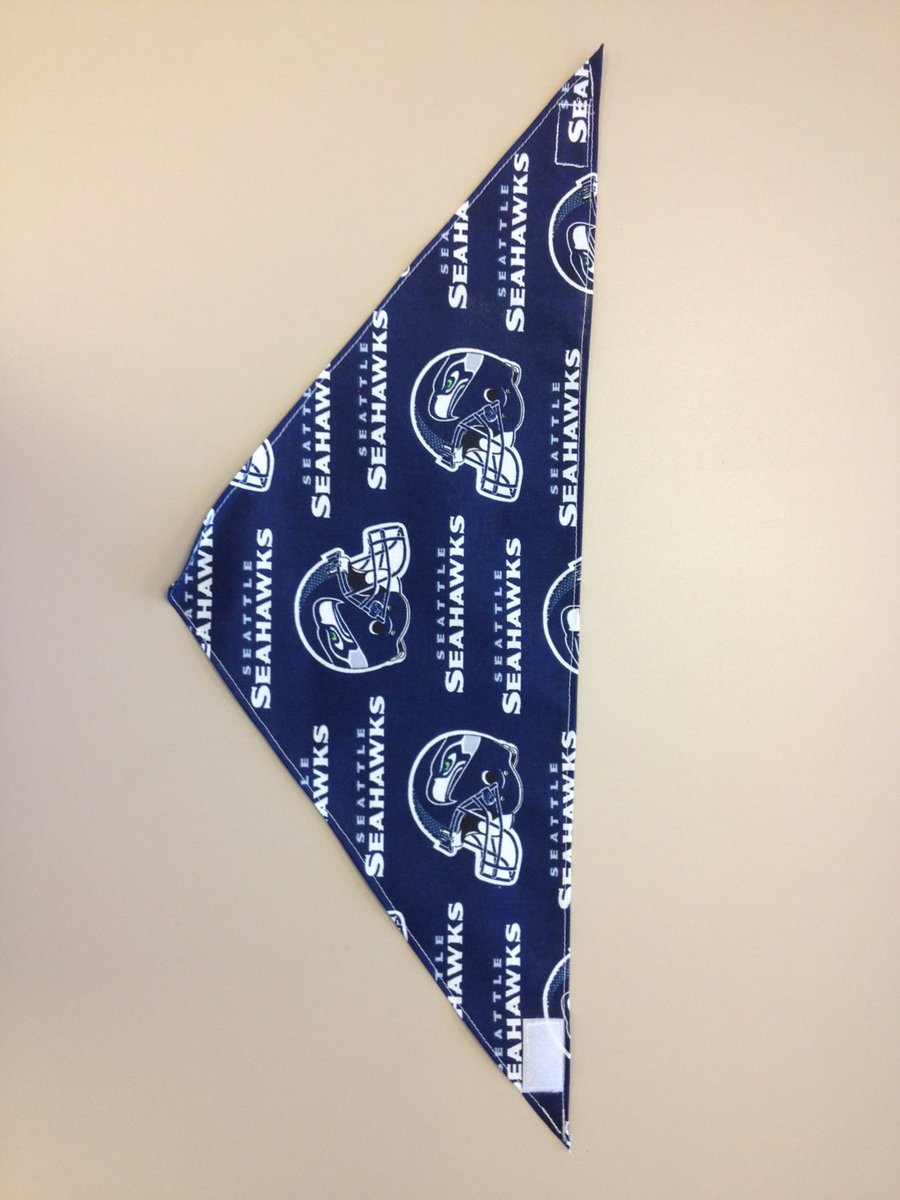 pawliciouspets's tweet photo. Seattle Seahawks Dog Bandana Cat Bandana - SIZE SMALL https://t.co/WVMknQcTuS #Etsy #DogAccessories https://t.co/FAtXWkwQA6