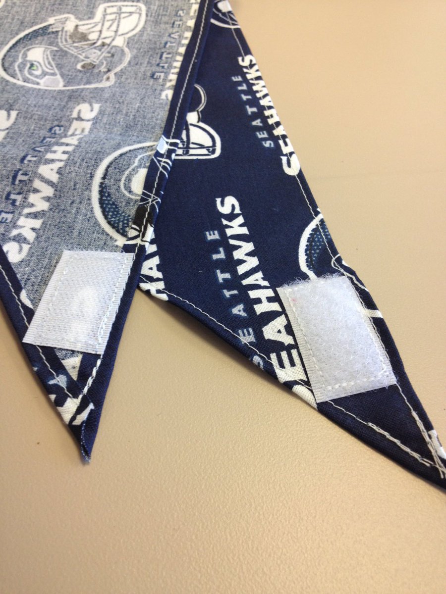 pawliciouspets's tweet photo. Seattle Seahawks Dog Bandana Cat Bandana - SIZE SMALL https://t.co/WVMknQcTuS #Etsy #DogAccessories https://t.co/FAtXWkwQA6