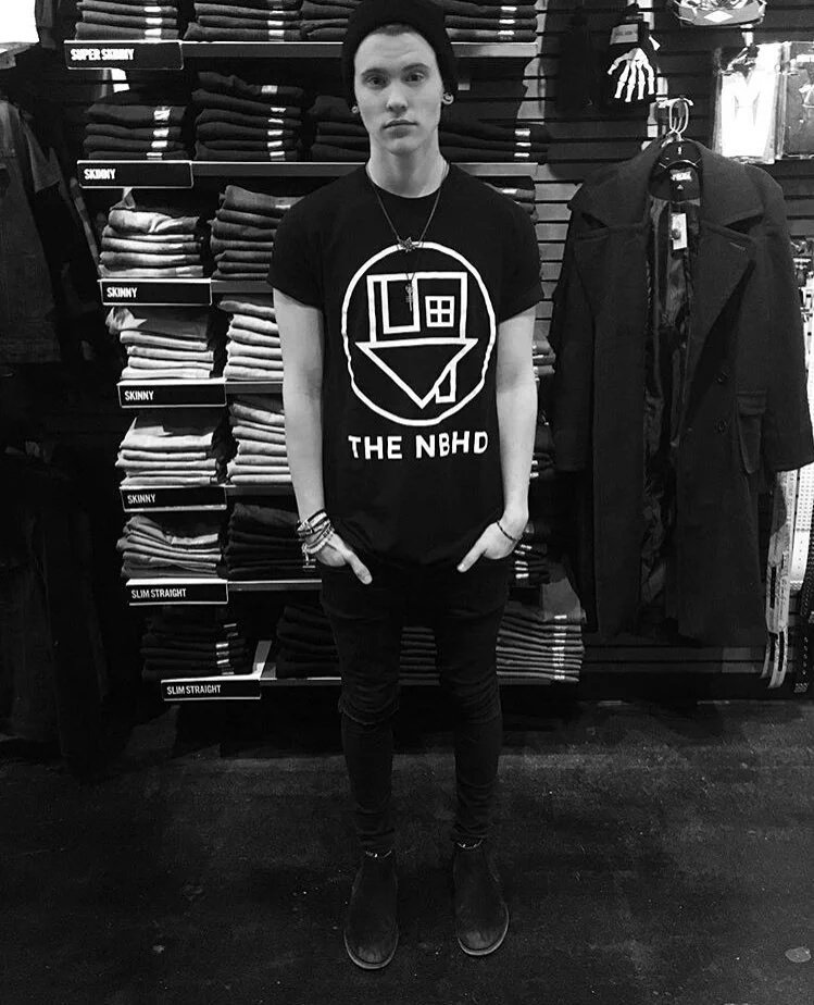 updateTideIta's tweet photo. Levi ha postato queste foto su Instagram https://t.co/CRGeZKz0xh