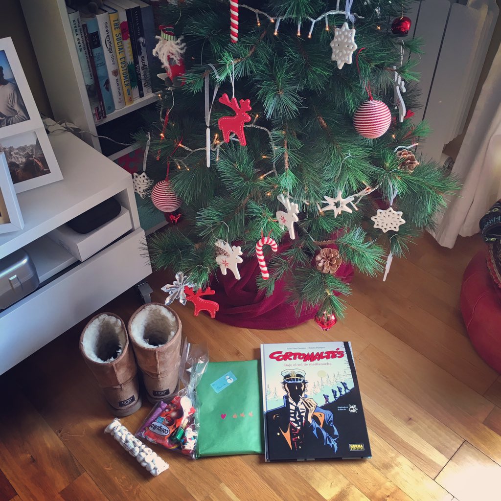marupejus's tweet photo. Me he portado muy bien #reyesmagos #CortoMaltés #3wiseman 👑👑👑 https://t.co/PLcXS015Z0