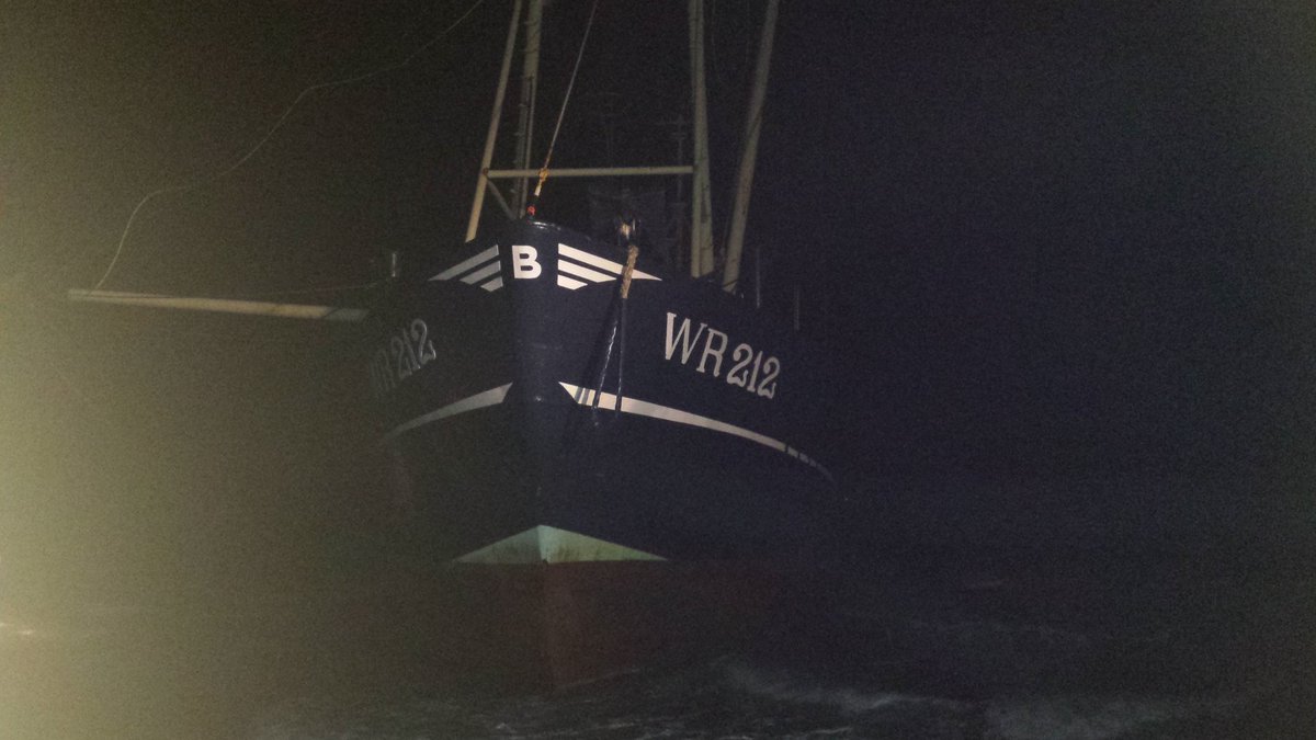 Na een mislukte sleep poging gisteravond  zelf ook even een paar uurtjes droog gestaan #rondjewadlopen