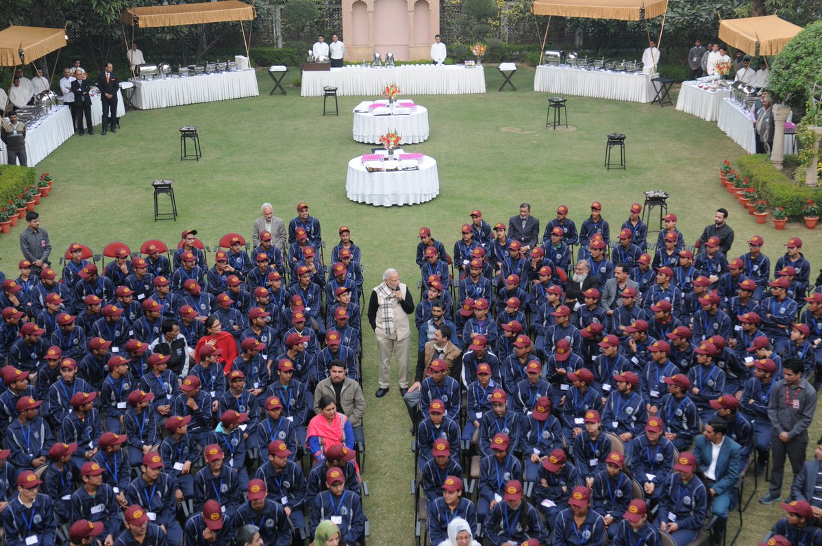 narendramodi's tweet image. My young friends are very passionate about J&amp;amp;K's progress &amp;amp; want good infrastructure in the state.