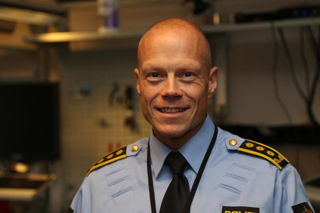 Politihogskolen's tweet photo. Leder for datakrim: - Politiet må satse på kompetanseheving innen digital etterforskning. https://t.co/ikuI03Qra8 https://t.co/17mQnUoin5