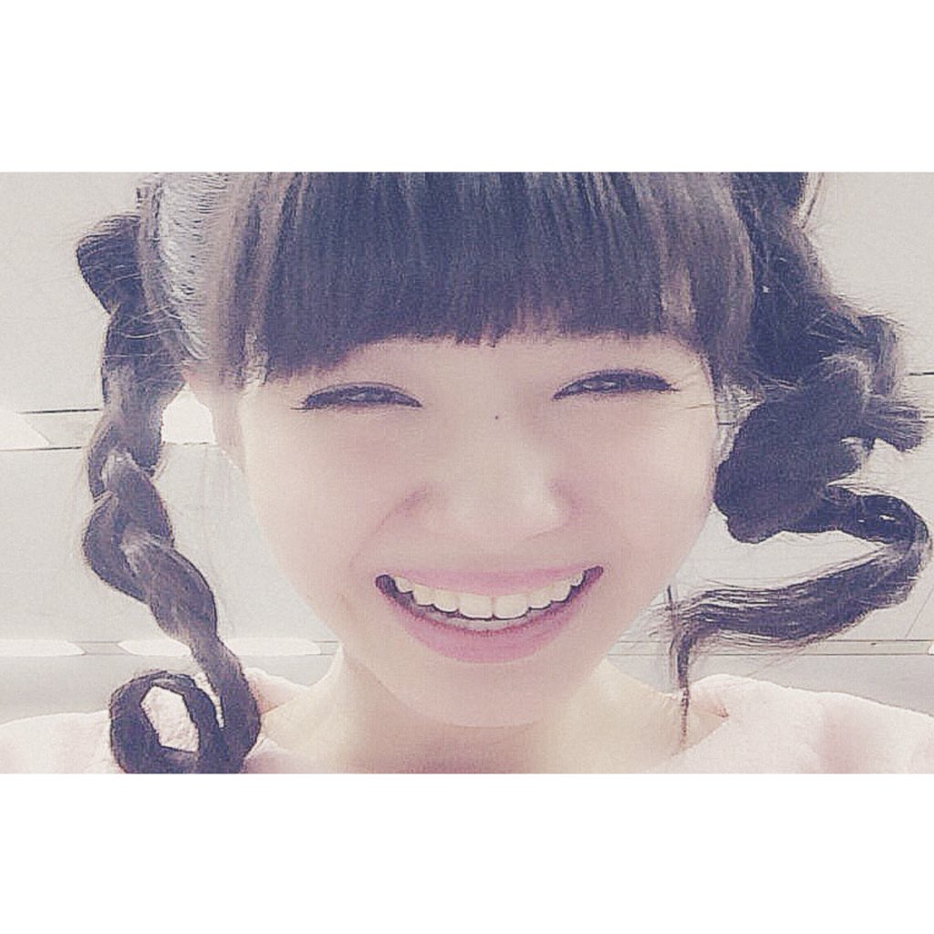rmnrin's tweet photo. *.

　　　　　僕は 無理をする

　　全てを懸けて　　,

*
　　　　　　　廻 > 逢

'
　　　平均点は 要らない

　┈┈┈┈┈　高嶺の林檎よ
,

.*○ https://t.co/CVRzzstx1G
