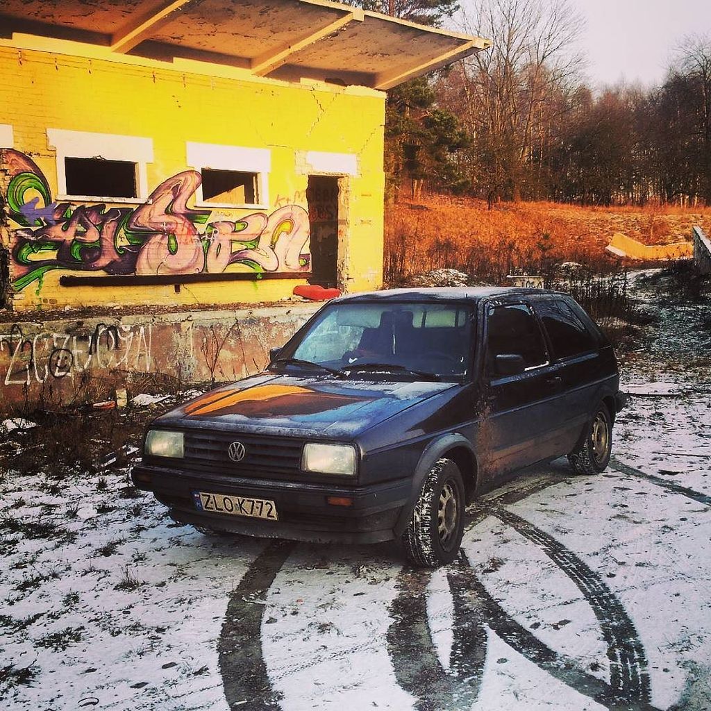 polkjunkcars's tweet photo. RT oldcar_photo #volkswagen #golf #mk2 #lpg #vag #jettafront #łobez #polishcar #oldcar #instacar #instaphoto #zlo … https://t.co/gaxs4PGQ76