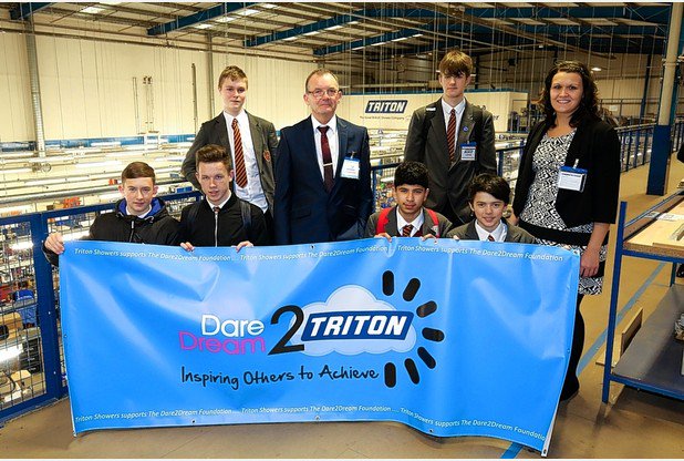 NuneatonNews's tweet image. @TritonShowers visit hopes to inspire pupils after tour of #Nuneaton HQ bit.ly/1PKfK3k @BBCCovWarks