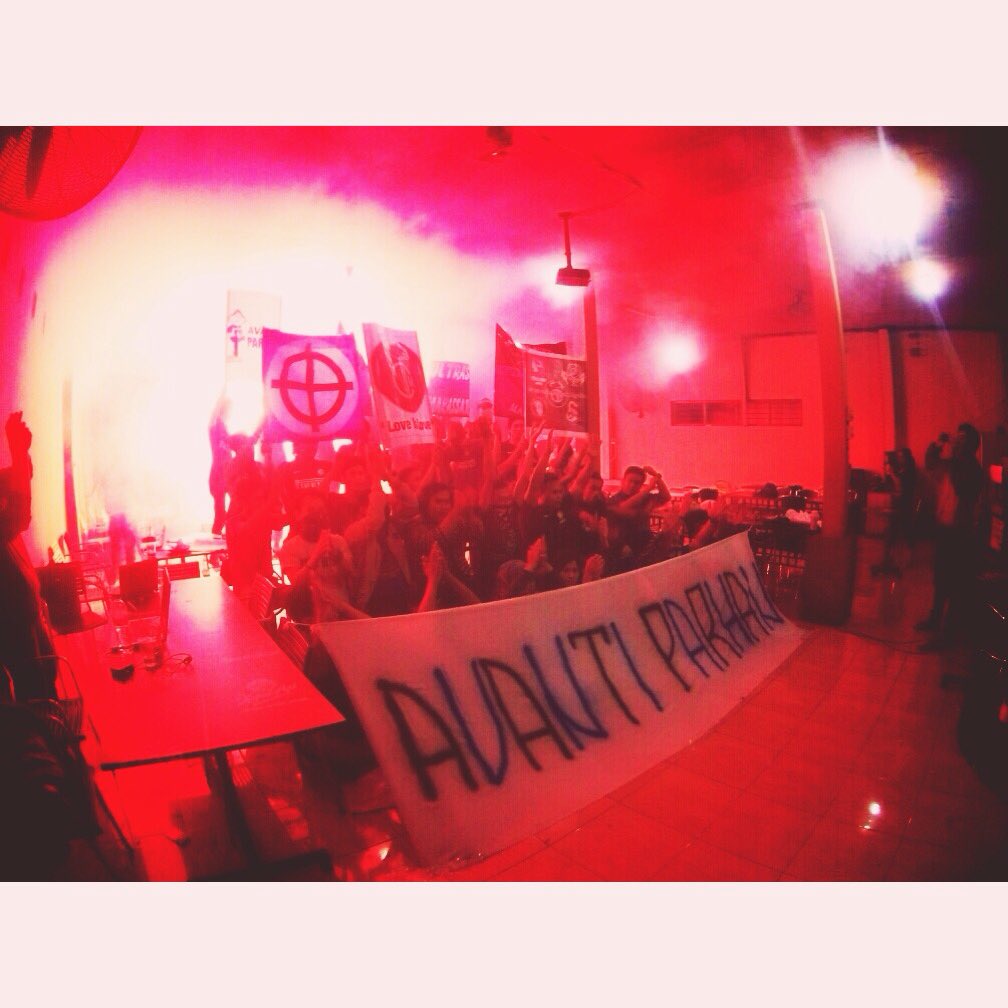 We're Parakang hunter. 4 thn bkn cuma mengeksiskan diri tp lbh dari itu. Bkn cm cinta dan passion bahkan lbh dr itu.