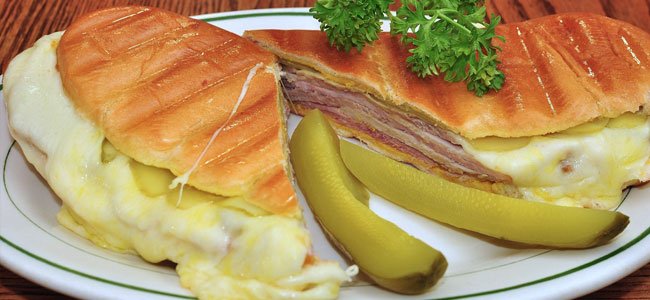 PhillyBite's tweet image. #CubanHistory #CubanCook #CubanCuisine
The Deep History of Cuban Cuisine
See More:  klou.tt/1nhq6chudr9k9