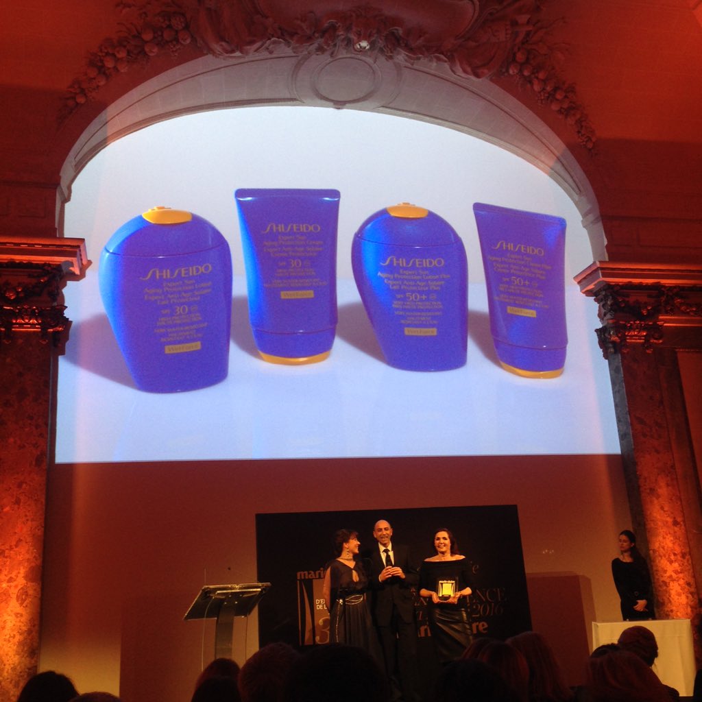 Shiseido_FR's tweet photo. La ligne expert anti-âge solaire WET FORCE remporte le Prix d'Excellence de la Beauté @marieclaire_fr #mcpeb #award https://t.co/GacJ1mtUVN