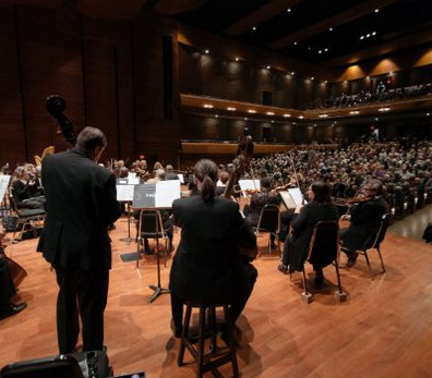 DiamondSchmitt's tweet photo. Architect Gary McCluskie on the performance versatility-orchestra to amplified @FirstOntPAC https://t.co/IMgWSJiycm https://t.co/Orav6WyaMw