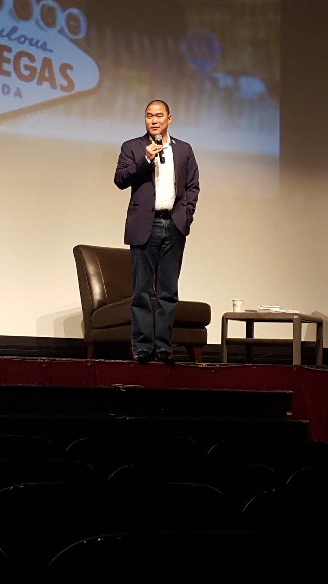 andriaspaeth's tweet photo. Mark Lundquist at #1MCGF #asiansinatra LOVE! https://t.co/xZIqB2bIWJ