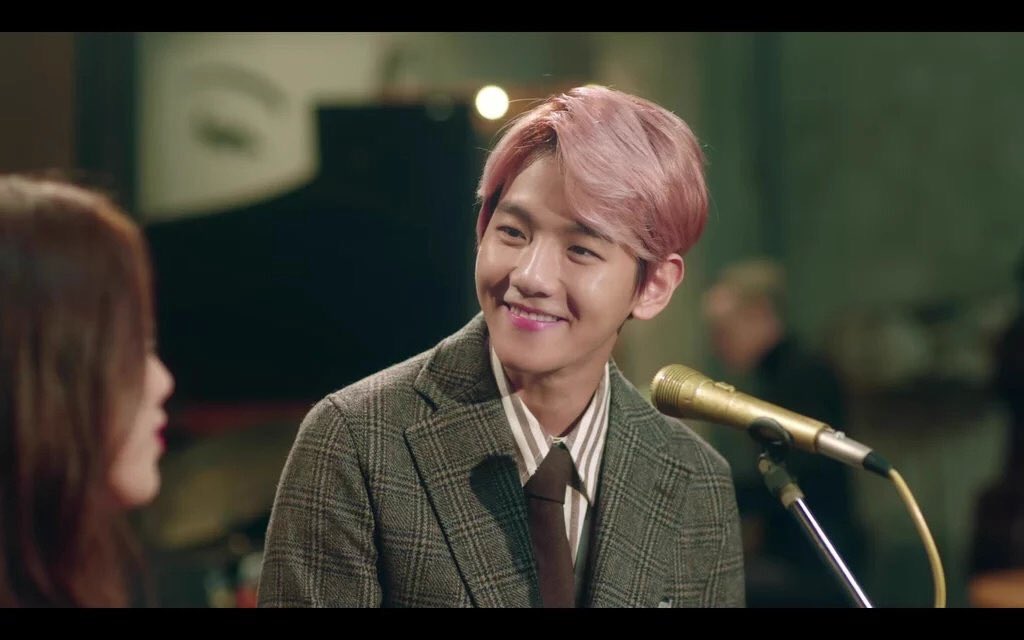 ALLEXOFACTS's tweet photo. isn't he just so CUTE???😍😍😊 https://t.co/85d64C0RfE