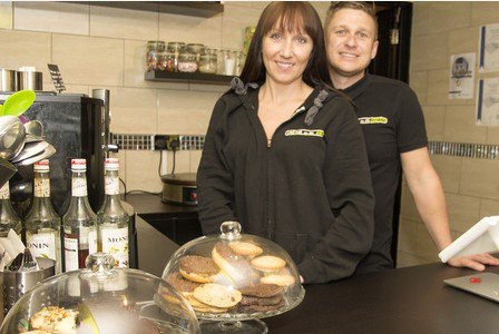 NuneatonNews's tweet image. #Homeless given a treat when they visit #abbeygreen bit.ly/1RhWJch @BBCCovWarks #warksll