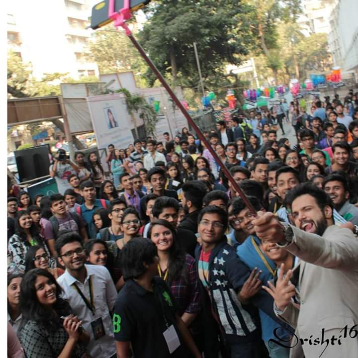 Embedded image permalink