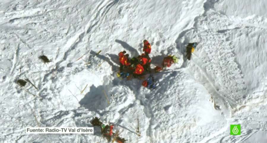 sextaNoticias's tweet photo. Un esquiador español muere enterrado por un alud en los Alpes franceses ▶ https://t.co/cHZ21rYg5x https://t.co/ZH9sZ6lleb