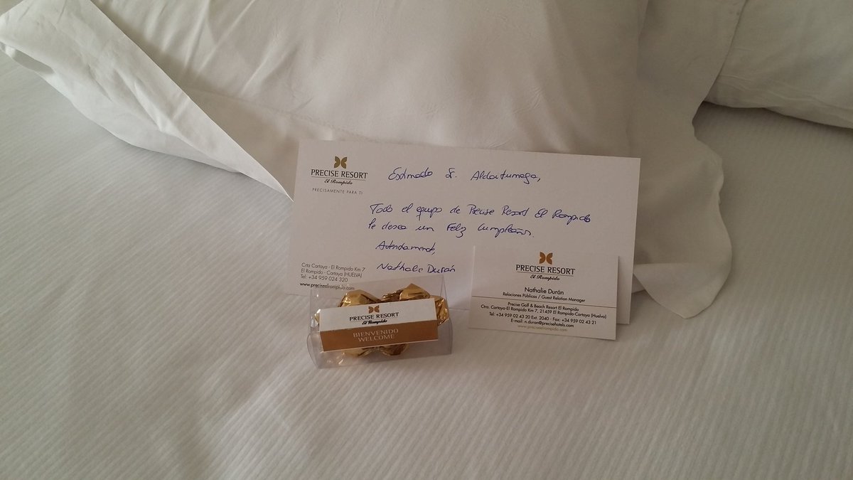 AAldaiturriaga's tweet image. Gran detalle @PreciseRompido 👏
Así da gusto cumplir años😉 
Eso es cuidar al cliente👍 #MarketerosNocturnos #marketing