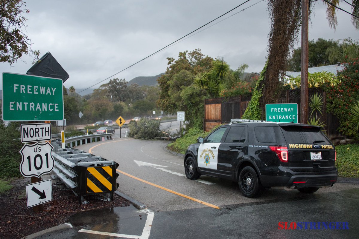 SLOStringer's tweet photo. #SanLuisObispo #CHP @D5Caltrans @PGE4Me #SLOFD #SLOPD busy with weather! #CAWx #ElNino https://t.co/OSHr2KK7Lj