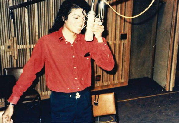 michaeljackson's tweet photo. "..when I turn in a finished album -or song - you can be sure that I've given it every ounce of energy." https://t.co/z1wMFasWkV
