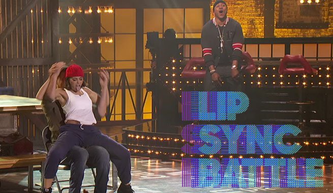 ComicBookReport's tweet photo. Supergirl’s JennalDewan-Tatum Gives Channing Tatum A Lap Dance On Lip_Sync_Battle https://t.co/3yYYHw5Kmm https://t.co/rBtitjSvUt #STOKED