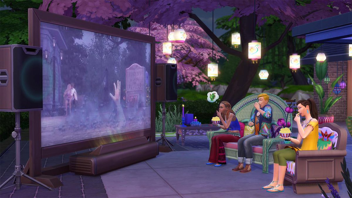 Get ready to watch stars beneath the stars! TS4 Movie Hangout Stuff is coming January 12: bit.ly/1Z5QtDl
