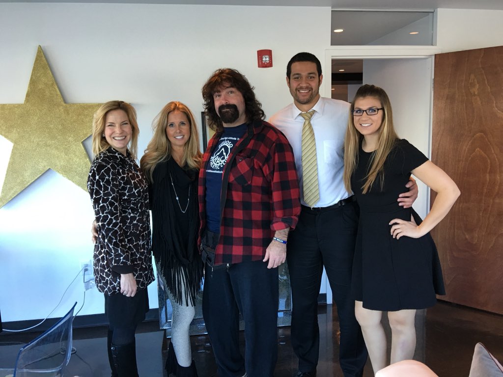 ApolloLawFirm's tweet photo. Look who stopped by the office! @RealMickFoley @LegacyTalentCEO @LauriEberhart @N_Rauscher https://t.co/wsRUlY0euE