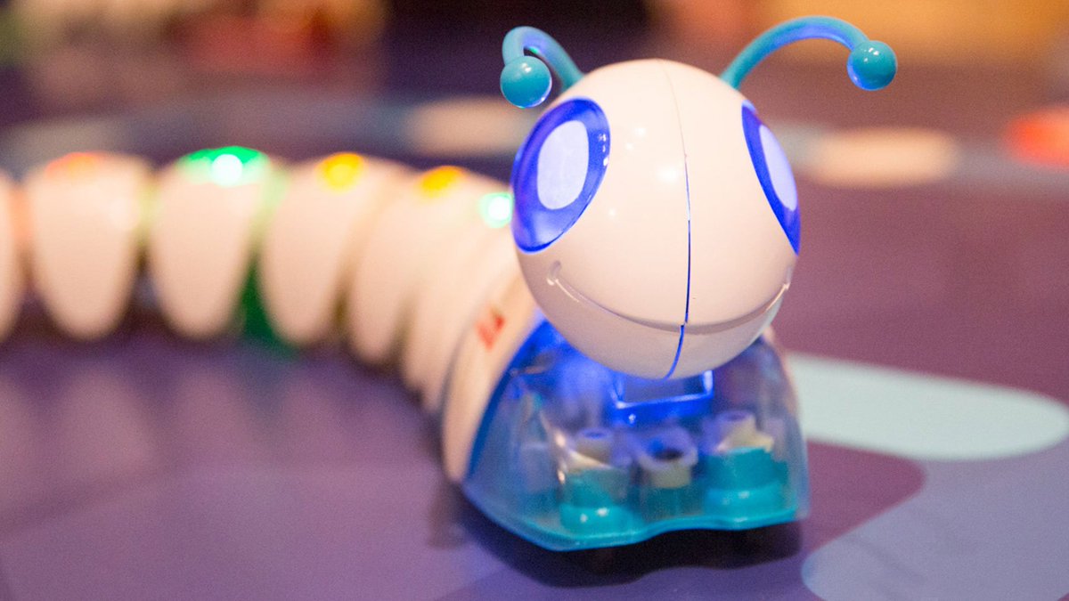 futureshift's tweet image. At #CES2016 @HeySamantha got hands-on w new #Codeapillar robot to teach kids about code on.mash.to/1Z97NfY