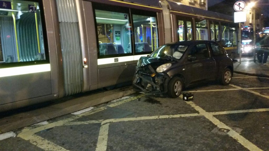Independent_ie's tweet image. Woman hospitalised following collision between car and Luas indo.ie/WIqOb