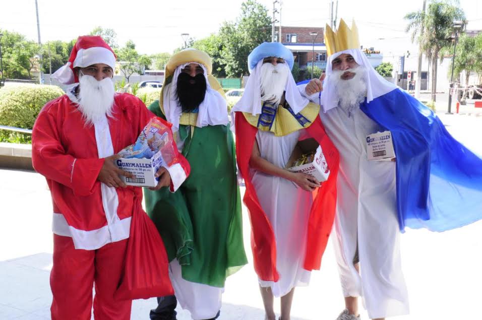 Nardini_Leo's tweet photo. Les deseo unos Felices reyes a mis vecinos, a las familias malvineses. https://t.co/2yiTk3LGpU