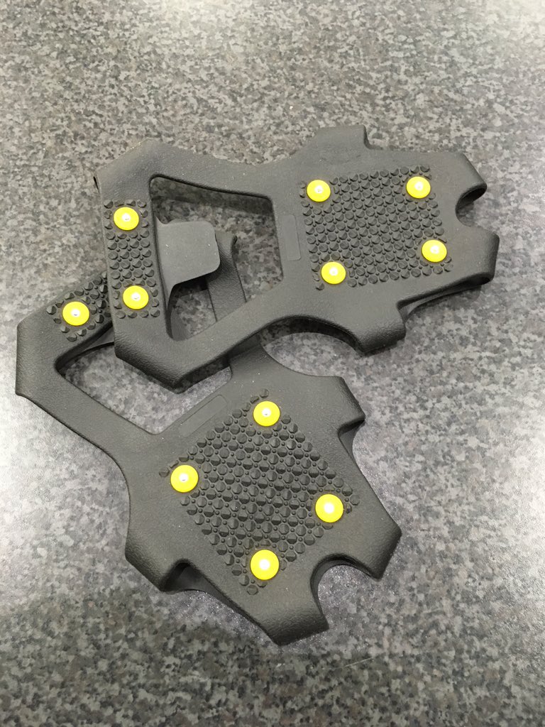 Wie durft!!!!Voor de echte waaghalzen liggen er morgen een paar gratis ice &amp;snow grips voor u klaar!!op=op