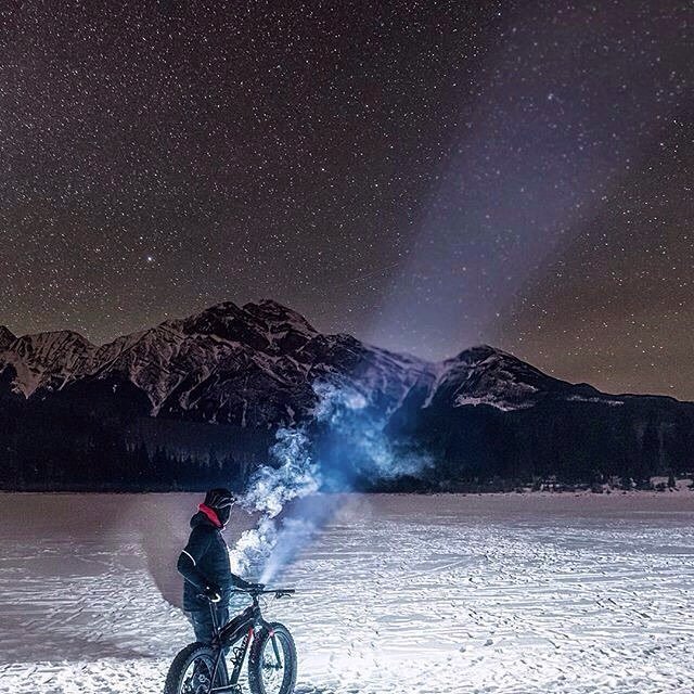 specialized_ca's tweet photo. Ride anywhere, at any time - with the #Fatboy. #bigtimeriding @photojbartlett 
Make sure y… https://t.co/iMXQZfvSqZ https://t.co/ywLeCHWUhj