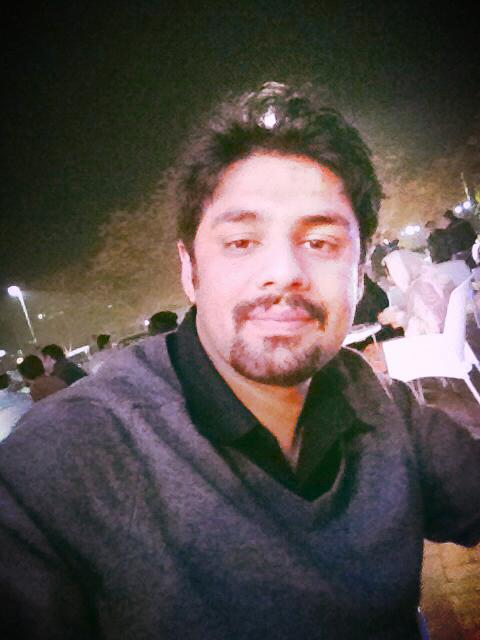 smadventure666's tweet image. #machacks feeling happy with friend in #macdonalds