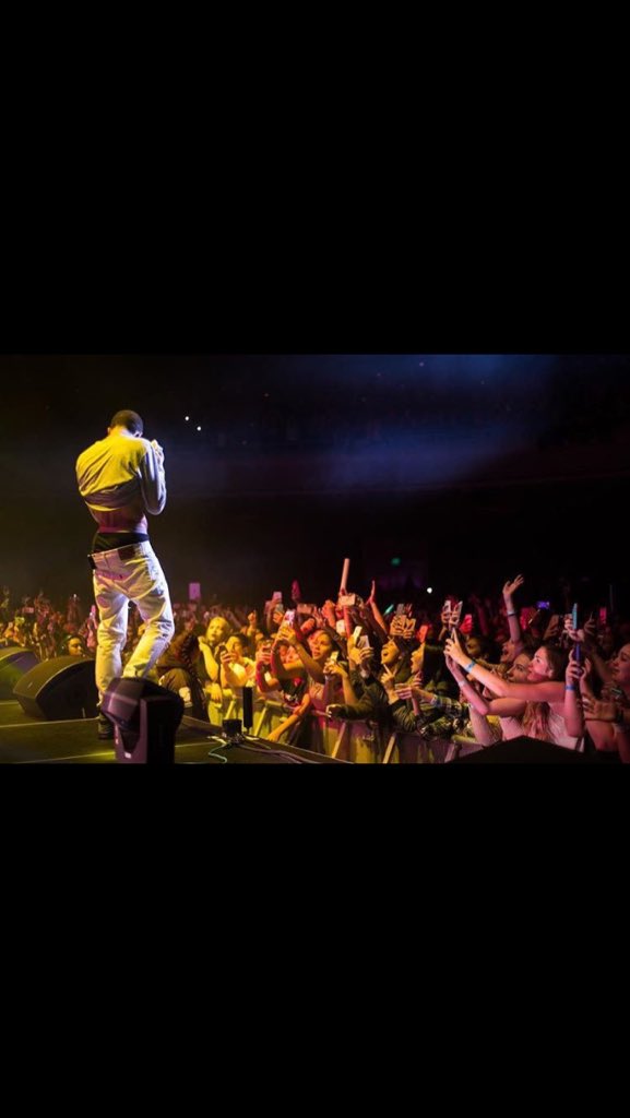 Gotta love the fans! 💯