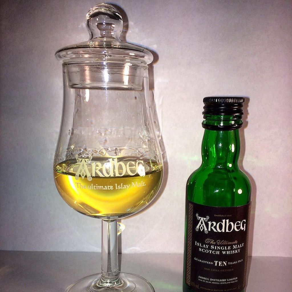 Leosoki's tweet photo. "Ardbeg's got his hat on, hip-hip-hip-hooray..." @ardbeg_com #islay #whisky #ardbeg #ardbe… https://t.co/smVEGJ6L5v https://t.co/ziUb0610yz